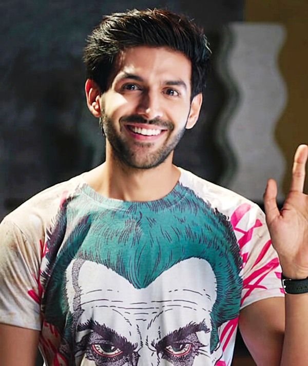 Kartik Aaryan Photo gallery