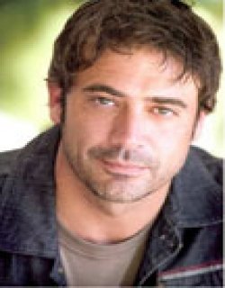 Jeffrey Dean Morgan