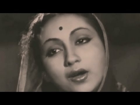 Pyara Hamara Munna Nainon Ka Tara - Lata Mangeshkar, Sansar Song