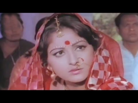 Rishi Kapoor saves Jaya from Shakti Kapoor - Sargam