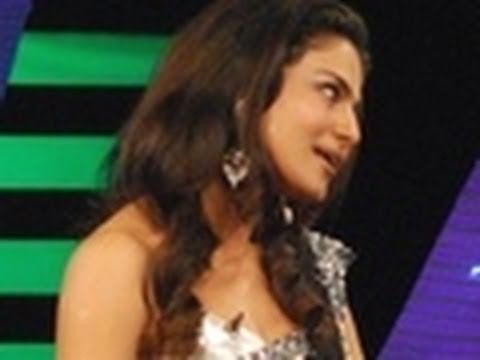 Veena Mallik turns 'Sheila' for Bigg Boss 4