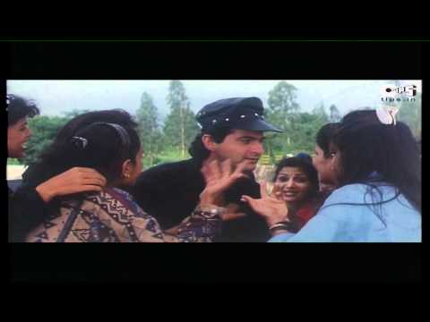 SANJAY KAPOOR FLIRTING WITH THE COLLEGE GIRLS - BEQABU