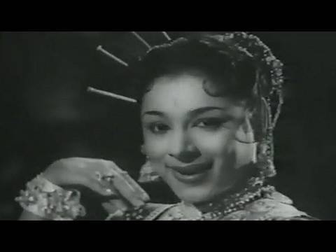 Gori Chali Kar ke Shringar - Asha Bhosle, Suchitra Sen, Sarhad Song 
