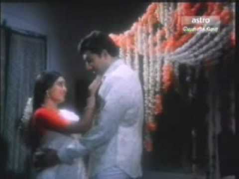Tamil Movie Song - Malluvetti Minor - Manasukulla Nayana Satham