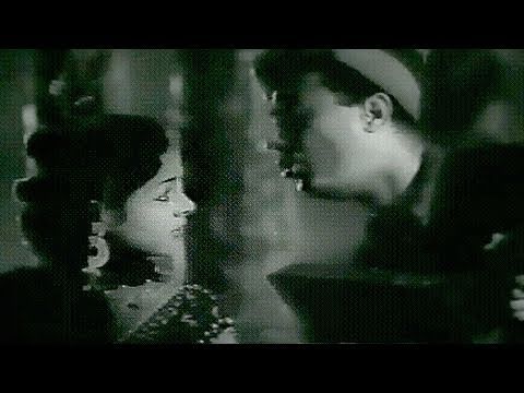 Sarhad Scene 14/15 - Dev Anand being generous to workers 