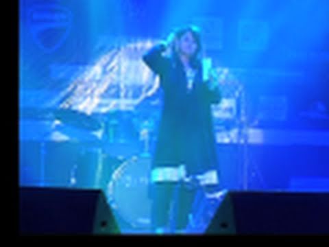 Kavita Seth Performs Live At NM College